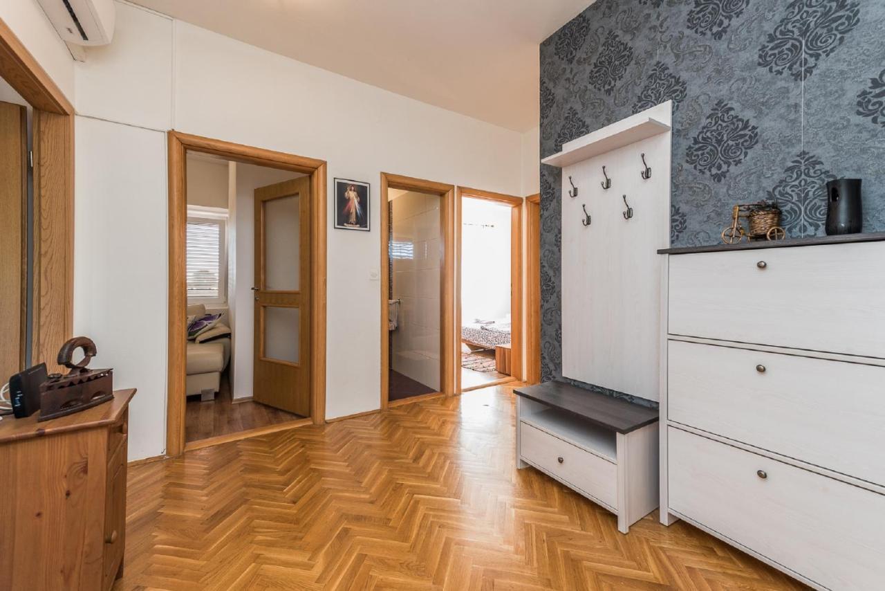 Holiday Home Tower With Private Pool, Sauna And Quads Smilcic 외부 사진
