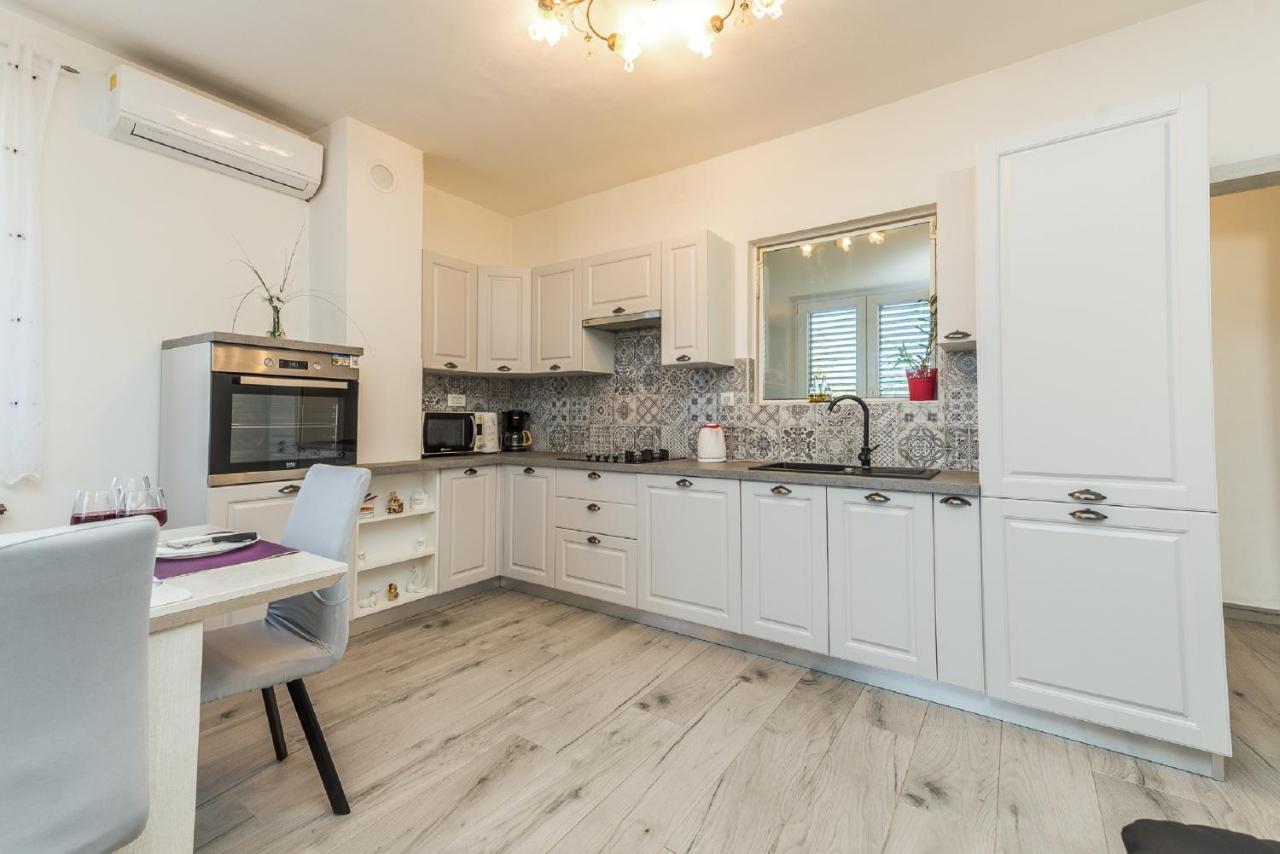 Holiday Home Tower With Private Pool, Sauna And Quads Smilcic 외부 사진