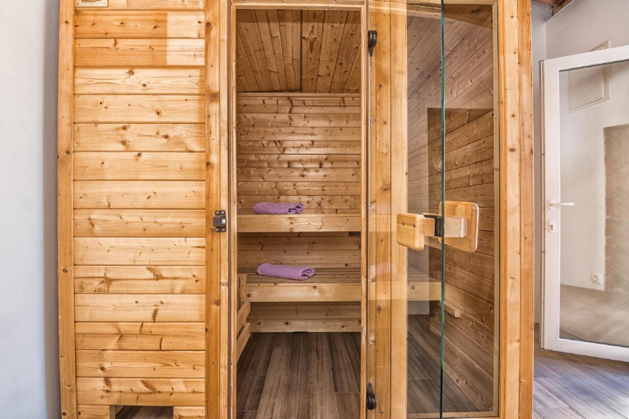 Holiday Home Tower With Private Pool, Sauna And Quads Smilcic 외부 사진