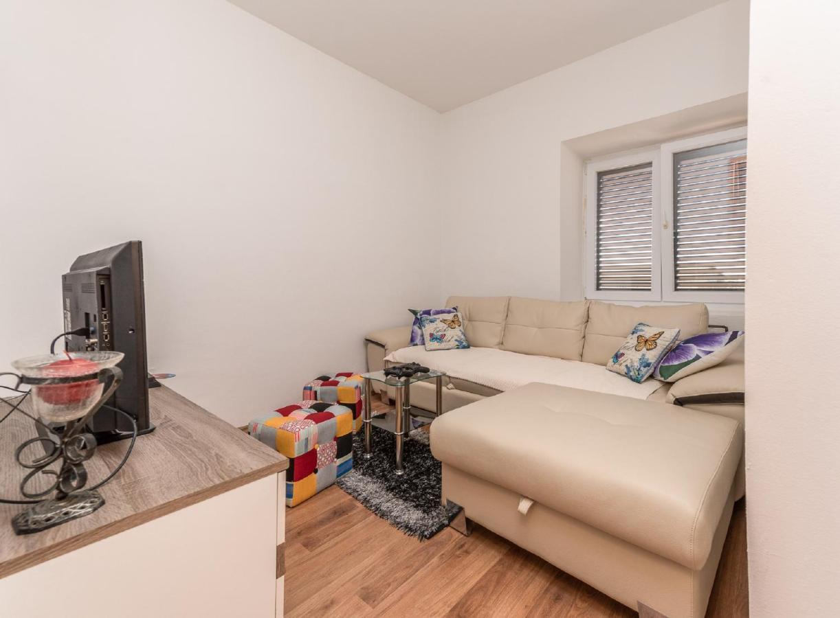 Holiday Home Tower With Private Pool, Sauna And Quads Smilcic 외부 사진